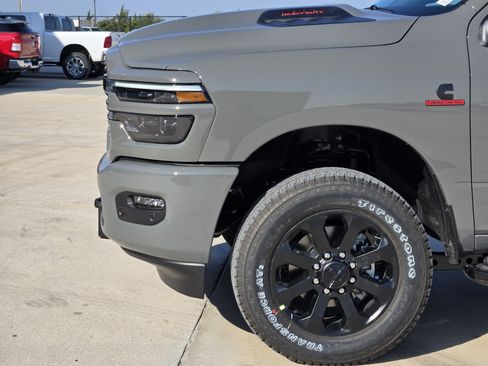 New 2026 RAM 2500 Laramie w/ Night Edition AWD/4WD image 6