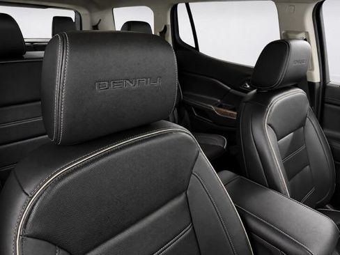 Used 2023 GMC Acadia Denali w/ Denali Technology Package AWD/4WD image 14