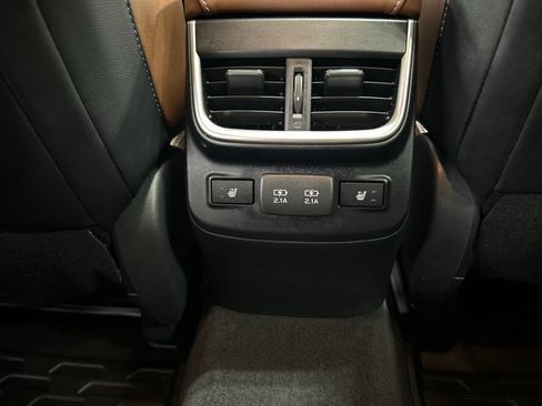 Used 2020 Subaru Outback Touring XT AWD/4WD image 29