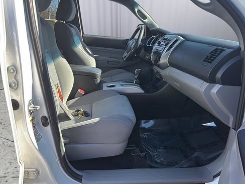 Used 2012 Toyota Tacoma 4x4 Double Cab w/ TRD Off-Road Pkg image 11