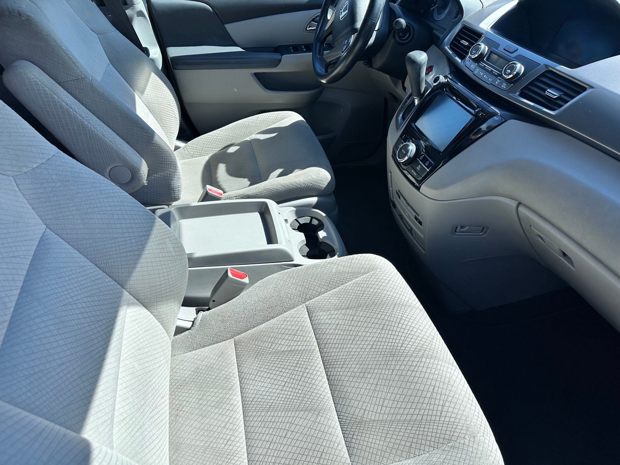 Used 2016 Honda Odyssey SE image 11