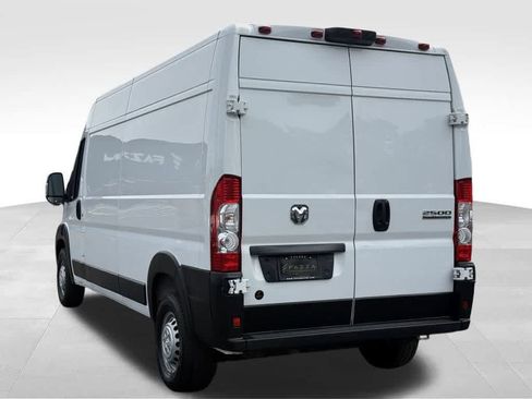 Used 2023 RAM ProMaster 2500 image 5