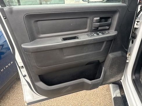 Used 2017 RAM 2500 Tradesman w/ Chrome Appearance Group AWD/4WD image 13