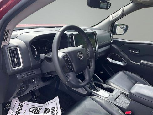 Certified 2025 Nissan Frontier SL AWD/4WD image 12