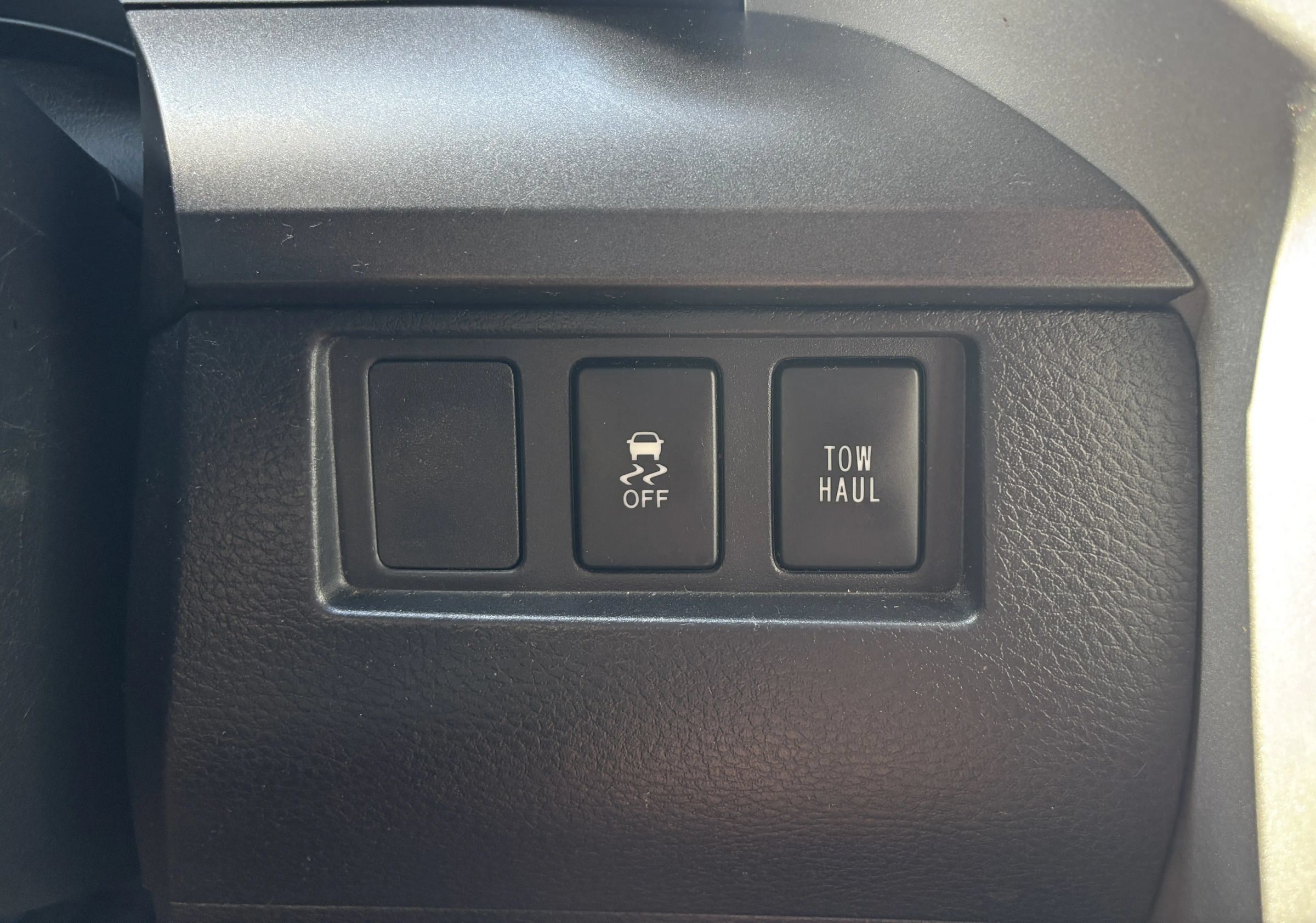 Used 2014 Toyota Tundra SR5 w/ TRD Off Road Package AWD/4WD image 19