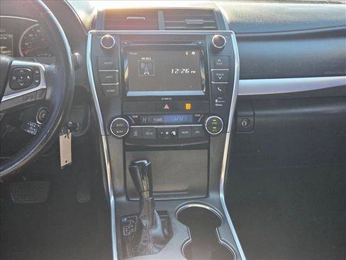 Used 2016 Toyota Camry XSE image 13