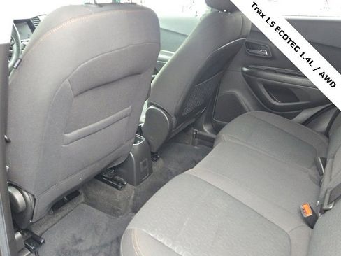 Used 2020 Chevrolet Trax LS w/ Tint and Cruise Package image 15