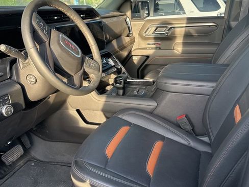 Used 2025 GMC Sierra 1500 AT4 w/ AT4 Premium Package AWD/4WD image 10