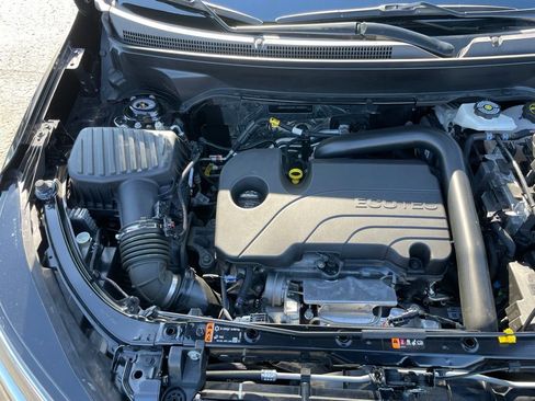 Used 2024 Chevrolet Equinox LT image 39
