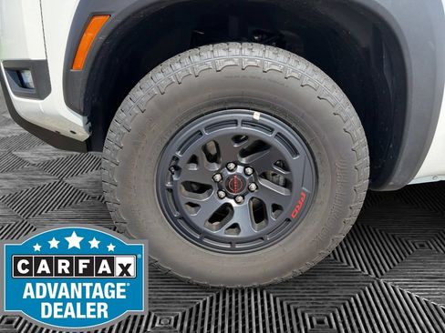 Used 2026 Nissan Frontier PRO-4X AWD/4WD image 15