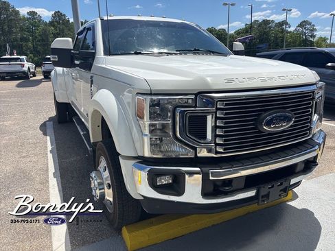 Used 2022 Ford F450 Lariat w/ Lariat Ultimate Package image 3