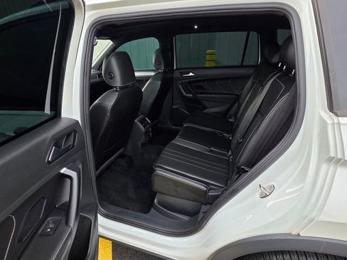 Used 2023 Volkswagen Tiguan SE R-Line image 14