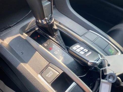 Used 2021 Honda Civic Sport image 26
