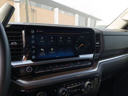 Used 2023 Chevrolet Silverado 1500 LT image 13