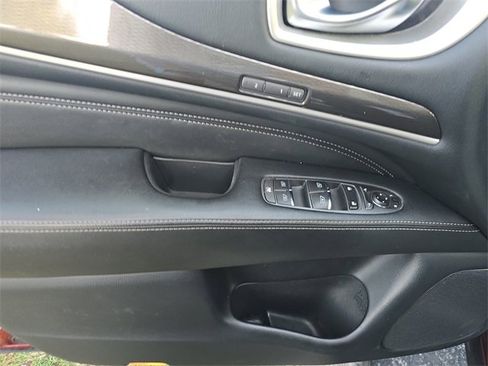 Used 2020 INFINITI QX60 Luxe image 17