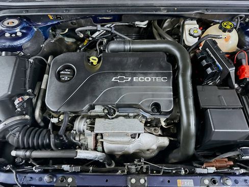 Used 2016 Chevrolet Malibu LT w/ Leather Package FWD image 31