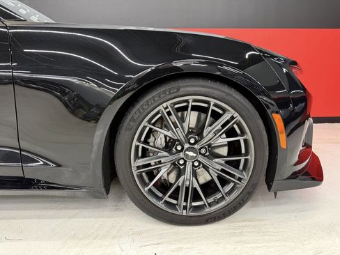 Used 2018 Chevrolet Camaro ZL1 RWD image 34