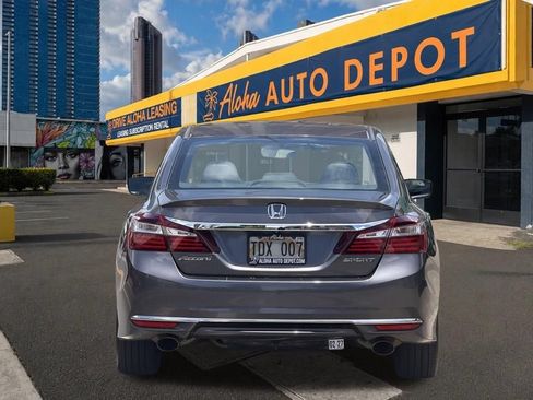 Used 2017 Honda Accord Sport image 4
