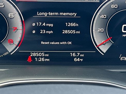 Used 2023 Audi Q8 Premium Plus w/ Premium Plus Package image 28