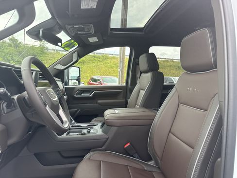New 2026 GMC Sierra 2500 Denali AWD/4WD image 11