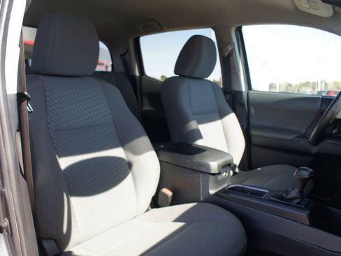 Used 2021 Toyota Tacoma SR image 20