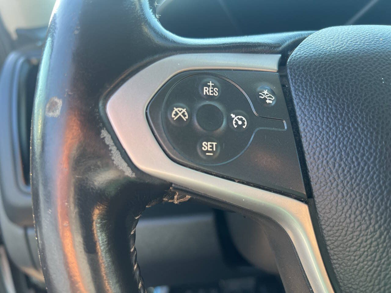 Used 2022 Chevrolet Colorado LT w/ Fleet Safety Package RWD image 13