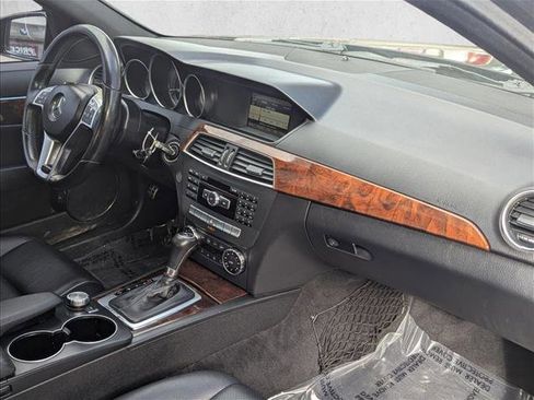 Used 2013 Mercedes-Benz C 300 Sport image 21