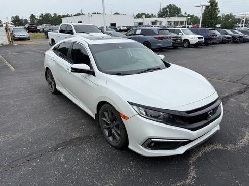 Used 2019 Honda Civic EX image 4