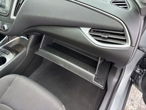 Used 2024 Chevrolet Malibu LT image 42