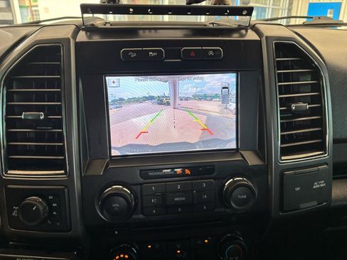 Used 2017 Ford F150 XLT w/ Equipment Group 302A Luxury AWD/4WD image 21