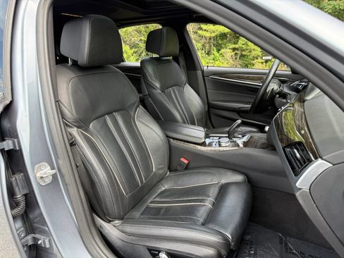 Used 2019 BMW 530i xDrive w/ Convenience Package AWD/4WD image 27