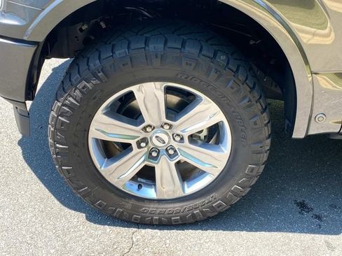 Used 2020 Ford F150 Platinum w/ Equipment Group 701A Luxury AWD/4WD image 6