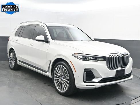 Certified 2022 BMW X7 xDrive40i w/ Premium Package image 1