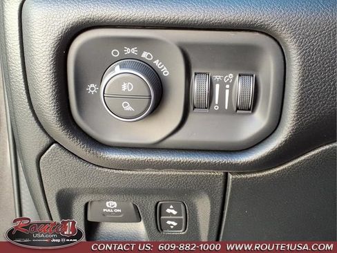 Used 2024 RAM 1500 Laramie AWD/4WD image 25