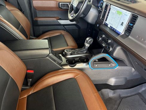 Used 2022 Ford Bronco Outer Banks image 17