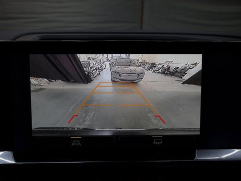 Used 2022 Chevrolet Silverado 1500 LT image 24