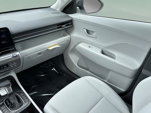 New 2027 Hyundai Kona SEL Sport FWD image 11
