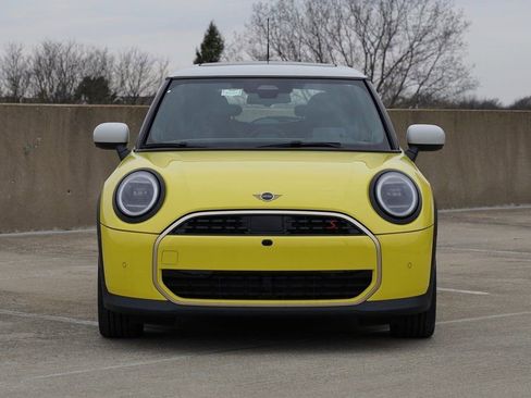 New 2025 MINI Cooper S image 2