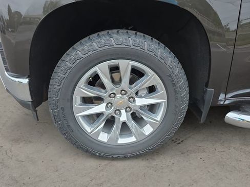 Used 2021 Chevrolet Silverado 1500 LTZ AWD/4WD image 14