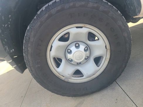 Used 2022 Toyota Tacoma SR image 12