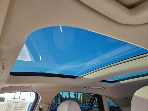 Used 2016 Mercedes-Benz GLC 300 image 12