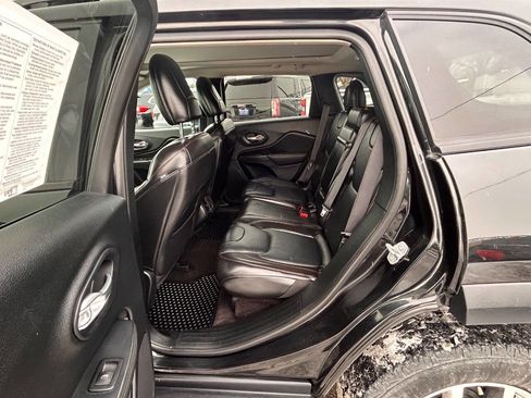 Used 2016 Jeep Cherokee Trailhawk w/ Leather Interior Group image 14