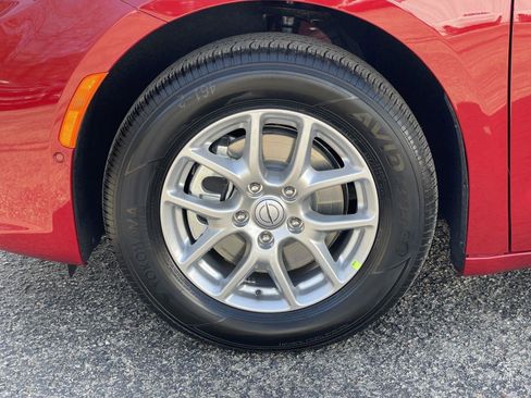 New 2026 Chrysler Pacifica Select image 43