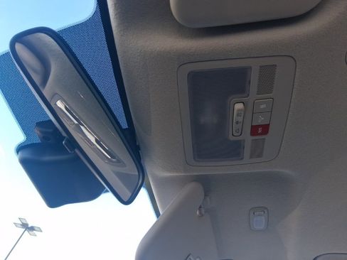 New 2025 Hyundai Venue Limited image 26