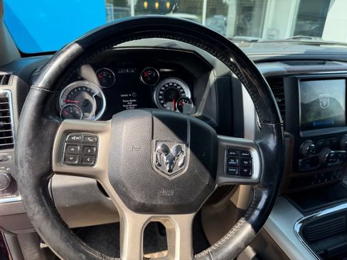 Used 2018 RAM 1500 Laramie w/ Convenience Group AWD/4WD image 12