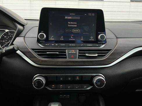 Used 2025 Nissan Altima 2.5 SV image 26