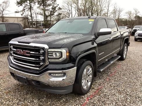 Used 2018 GMC Sierra 1500 SLT image 2