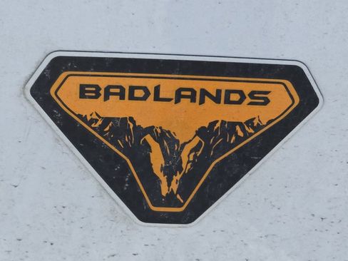 Used 2024 Ford Bronco Sport Badlands image 4