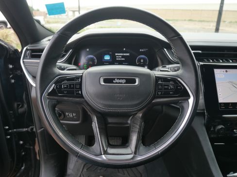 Used 2022 Jeep Grand Cherokee Overland image 22