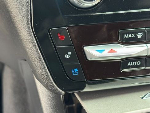 Used 2023 Ford Explorer Limited w/ Limited Technology Package image 29